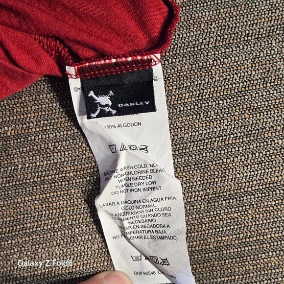 Oakley republic red & white tshirt size large - Picture 6 of 6